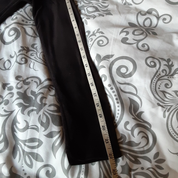 Velvet long sleeve v-neck - Picture 5 of 5